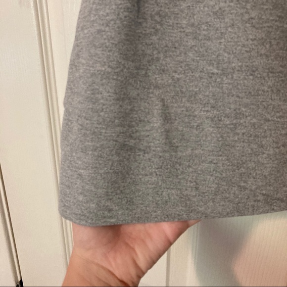 Grey Cross Over Tank from Banana Republic - Picture 3 of 5